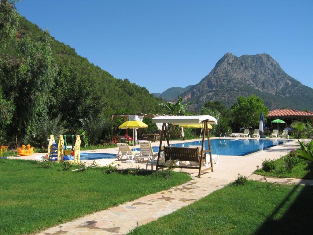 Hotel Yonca 3*